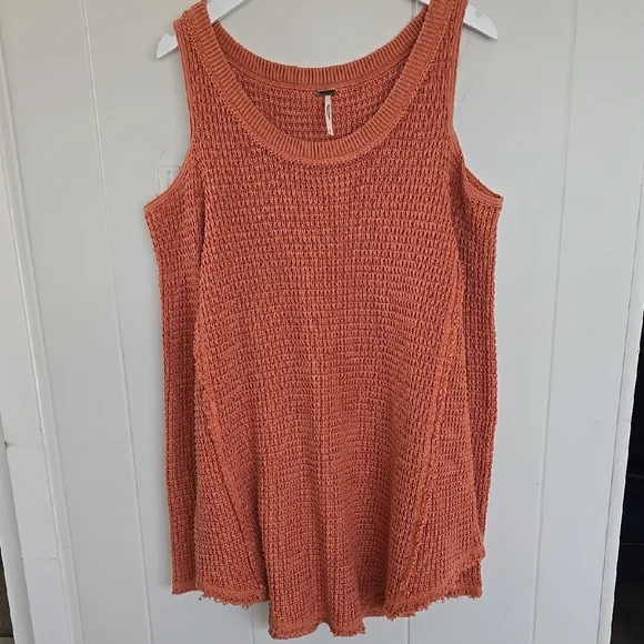 Free People Women's  Coral-Salmon Pink Cold Shoulder Knit Sweater Size M - Picture 15 of 16